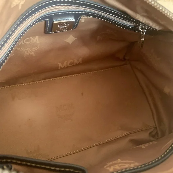 MCM limited boston’s bag - Picture 10 of 11